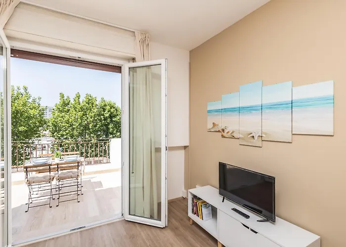 Daire Appartamento Con Vista Darsena Da Sogno- 8 Min Spiaggia -Ac *