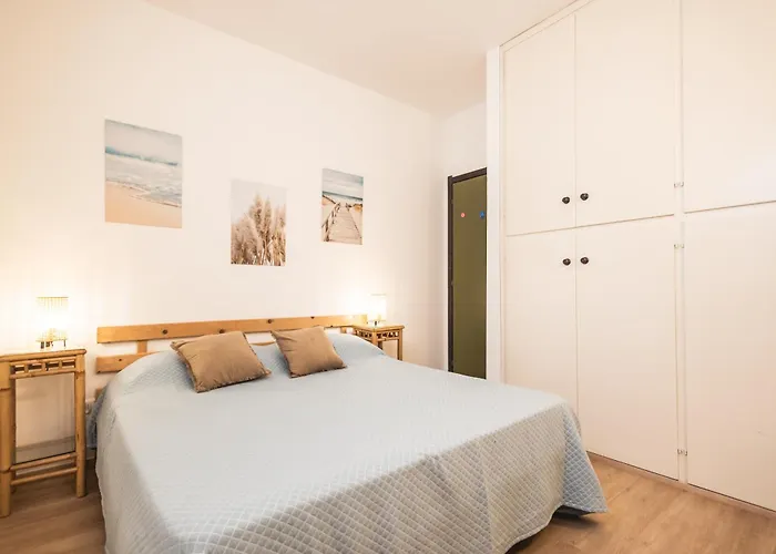 Daire Appartamento Con Vista Darsena Da Sogno- 8 Min Spiaggia -Ac